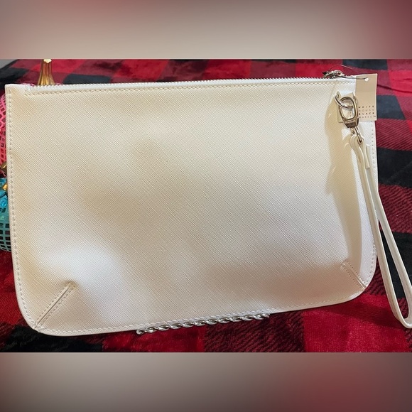 White House Black Market Hydrangea Clutch Wristlet - NWT - Picture 5 of 15